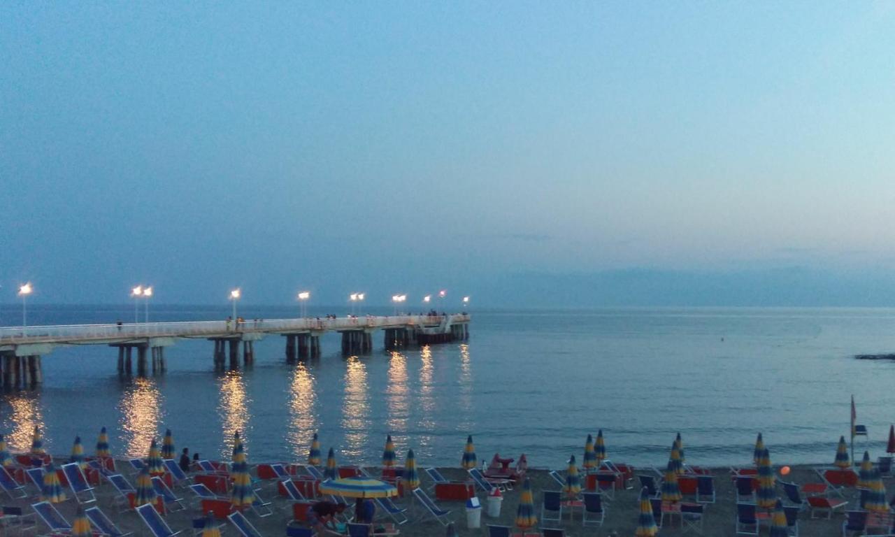 Appartamento Mare Pital Marina di Massa Ngoại thất bức ảnh
